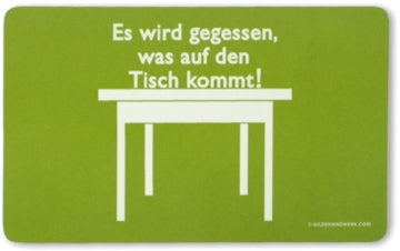 Frühstücksbrettchen Es wird gegessen